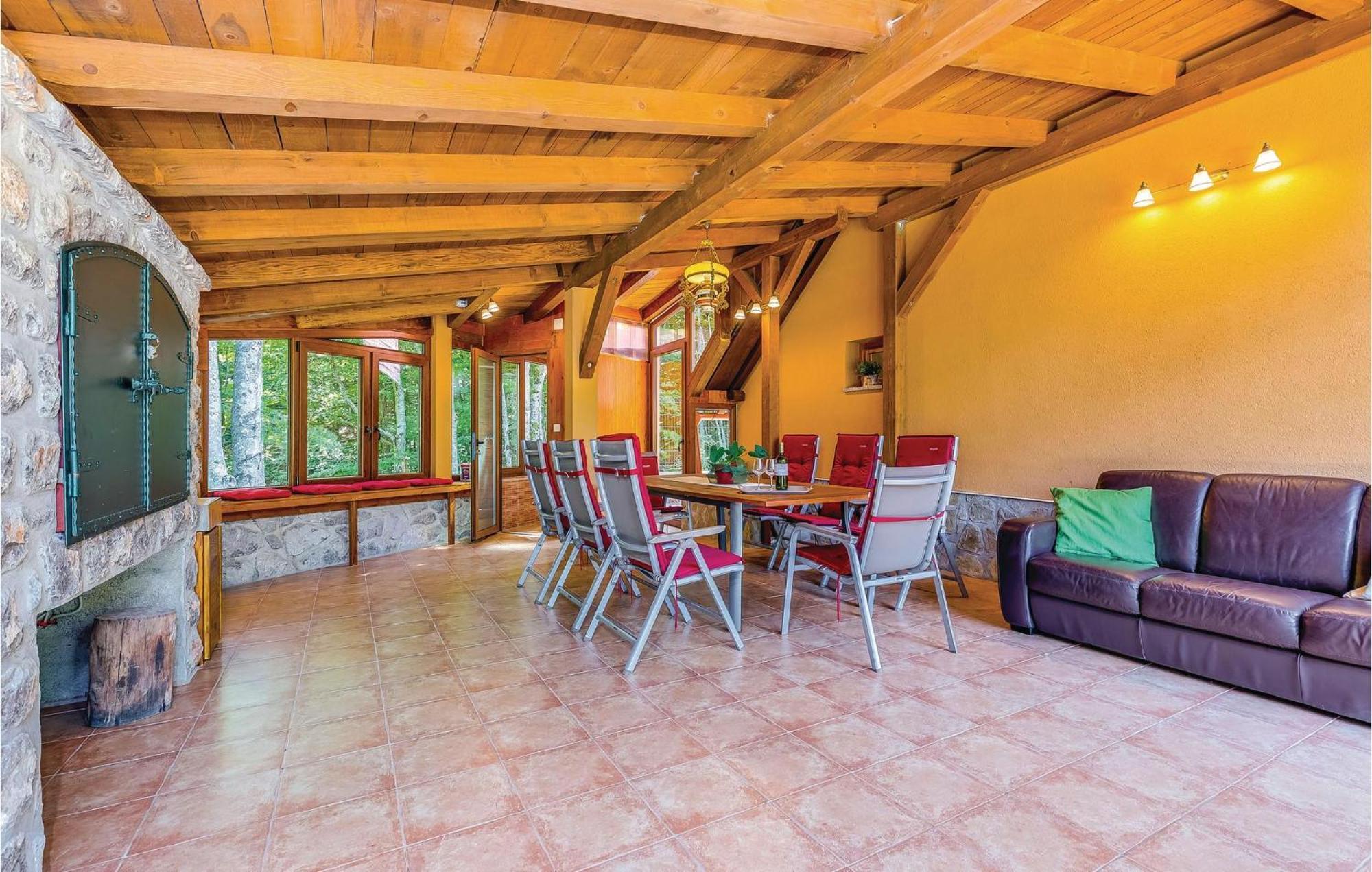 Stunning Home In Bribir With Kitchen Luaran gambar